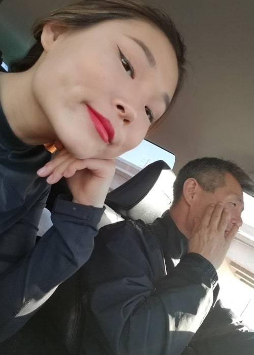 Chloe Kim taking a selfie in December 2017