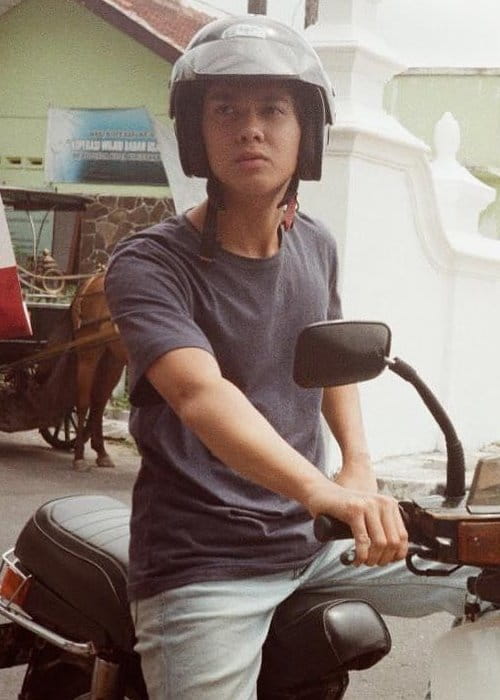 Iqbaal Ramadhan in an Instagram post in January 2019