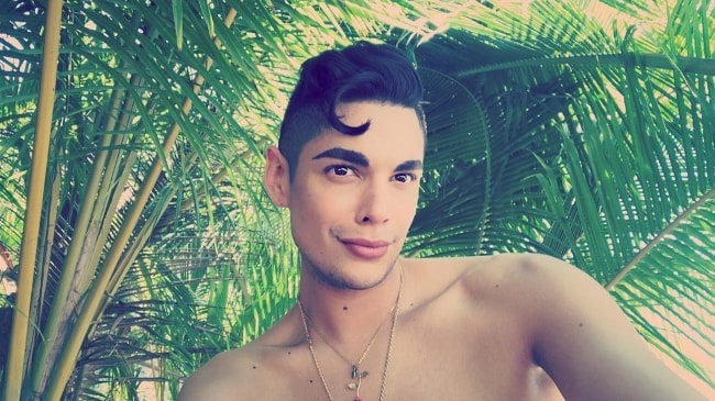James a.k.a Grag Queen Valentina in a selfie in Uvita, Puntarenas, Costa Rica in March 2018