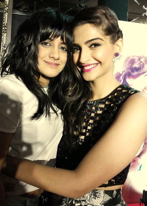 Jasleen Royal (Left) and Sonam Kapoor at khoobsurat's music launch September 2014