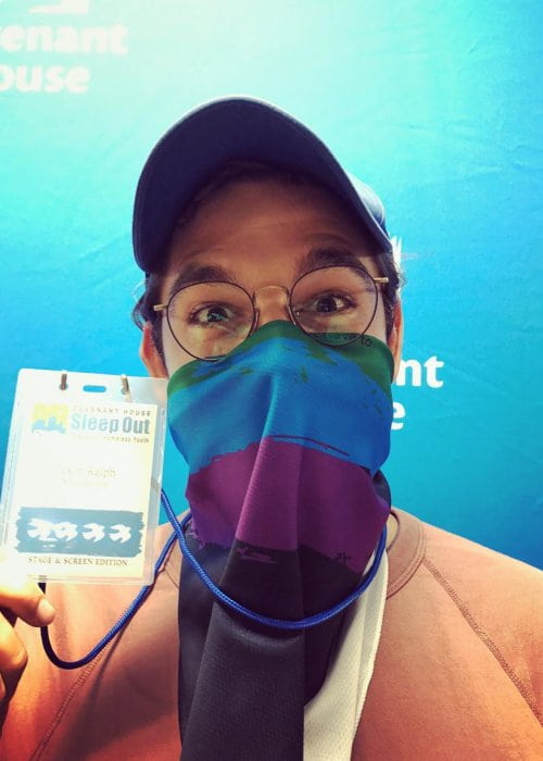 Jason Ralph in a selfie in August 2018