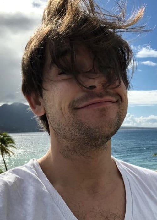 Jason Ralph in an Instagram selfie as seen in December 2018