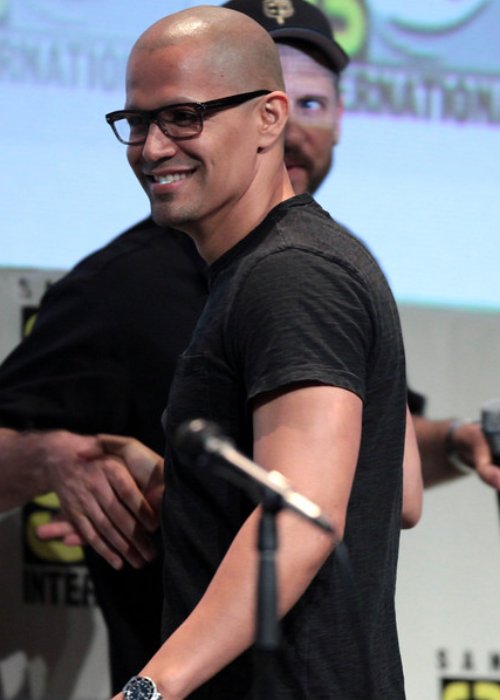 Jay Hernández speaking at the 2015 San Diego Comic Con International