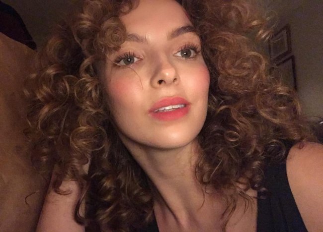 Jodie Comer in an Instagram selfie as seen in March 2018