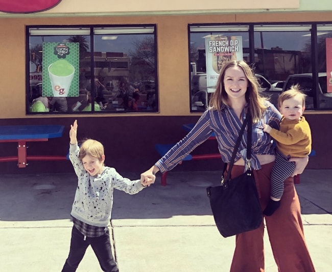 Kaylee DeFer having fun with her boys in May 2018