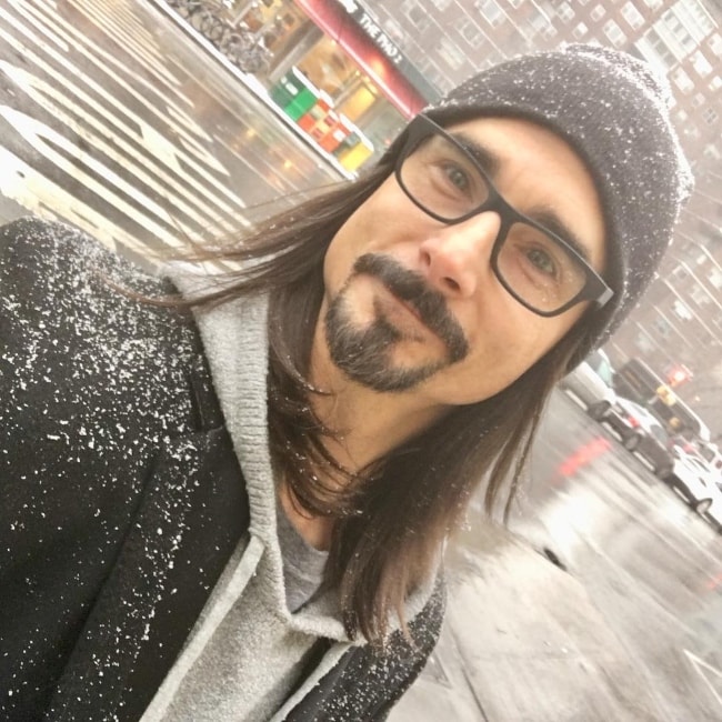 Kevin Richardson taking a selfie while enjoying the snowfall in NYC in December 2017