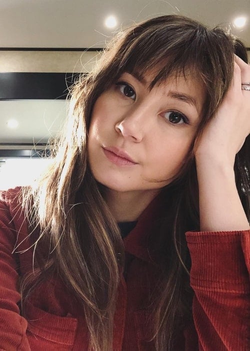 Kimiko Glenn in a selfie in November 2018