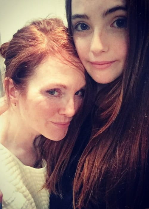 Liv Freundlich and Julianne Moore in a selfie in November 2015