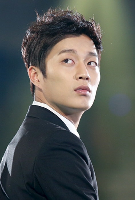 Yoon Doo-joon as seen at Melon Awards 2012