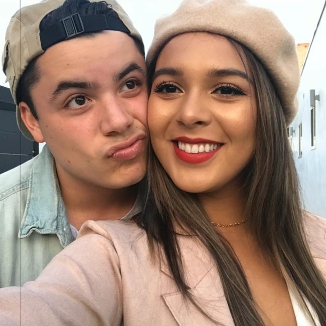 HeyItsDennis in a selfie with his wife Natalie Alzate in October 2017