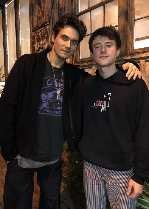 Alec Benjamin (Right) with John Mayer in December 2018