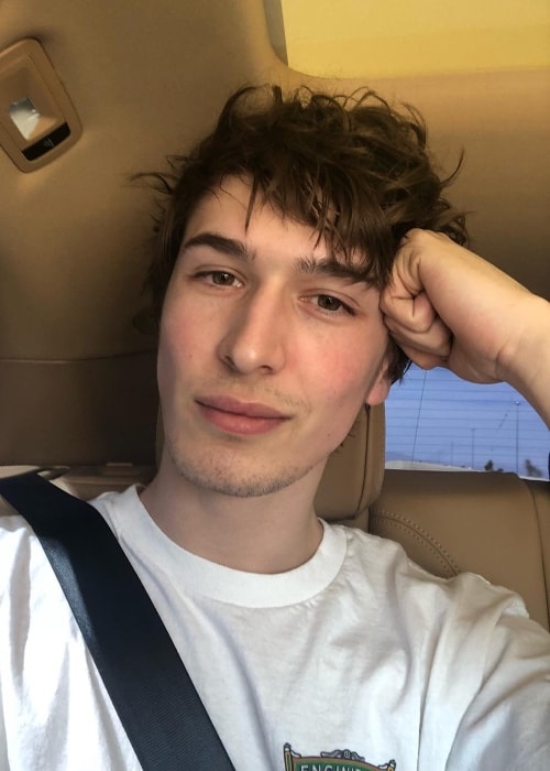 Dylan Fender in a car selfie in April 2018