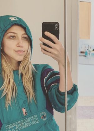 Heidi Gardner Height, Weight, Age, Spouse, Family, Facts, Biography