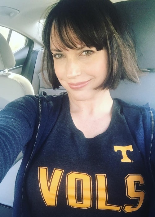 Julie Ann Emery in a car selfie in March 2018