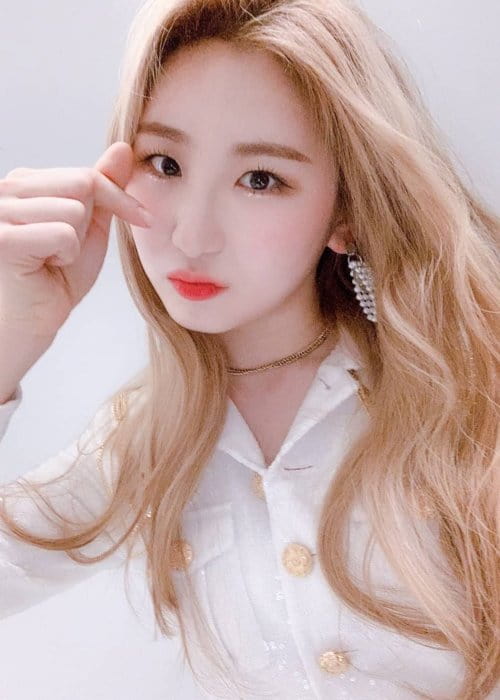 Lee Chaeyeon Height, Weight, Age, Body Statistics - Healthy Celeb