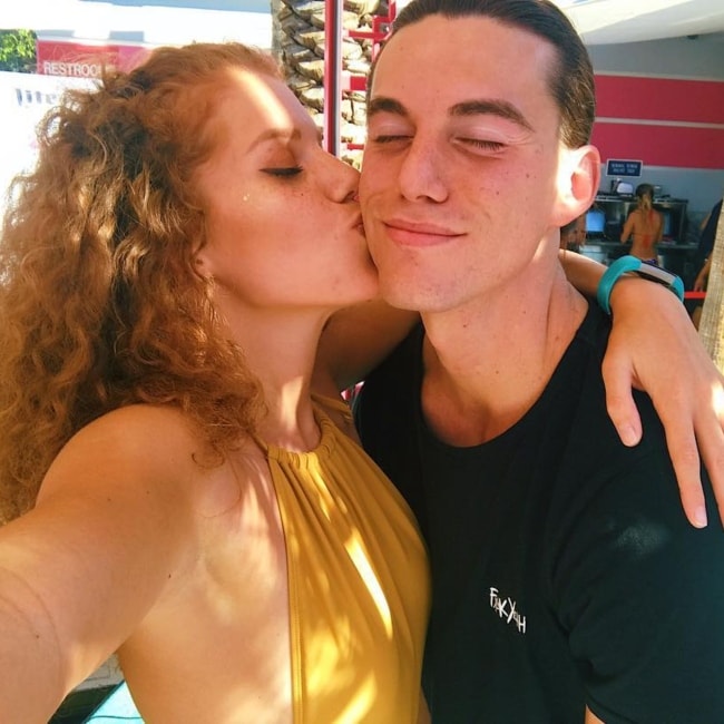 Mahogany Lox in a selfie with her boyfriend Carlos Esparza in September 2017