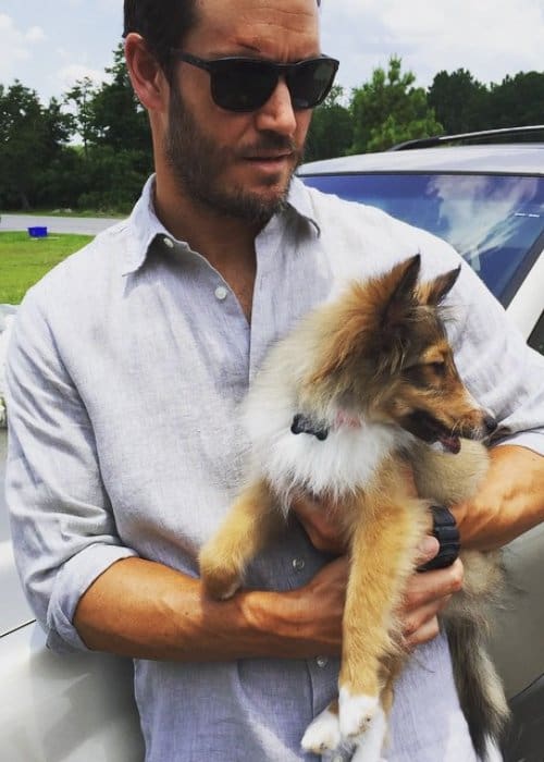 Mark-Paul Gosselaar with his dog as seen in June 2015