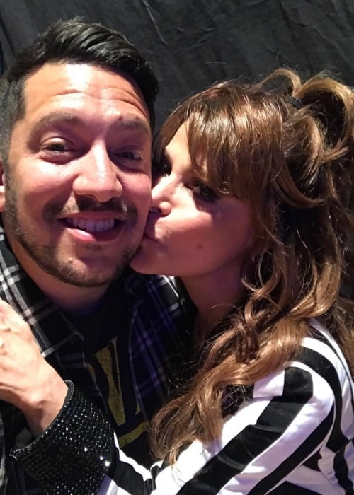 Sal Vulcano in a selfie with Paula Abdul in January 2019