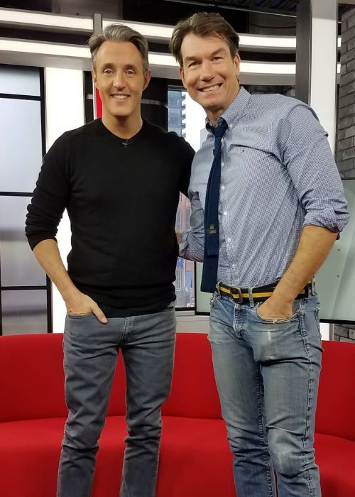 Jerry O 'Connell met Ben Mulroney zoals te zien is op zijn Instagram-Profiel in februari 2019