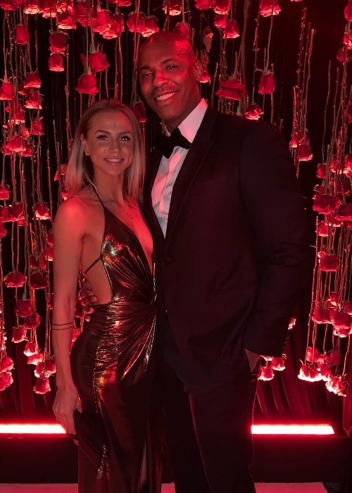 Mehcad Brooks posing with Frida Kardeskog in Vancouver, British Columbia in February 2019