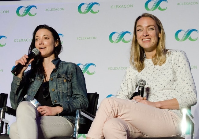 Rachel Skarsten (Right) and Zoie Palmer during an event on April 8, 2018