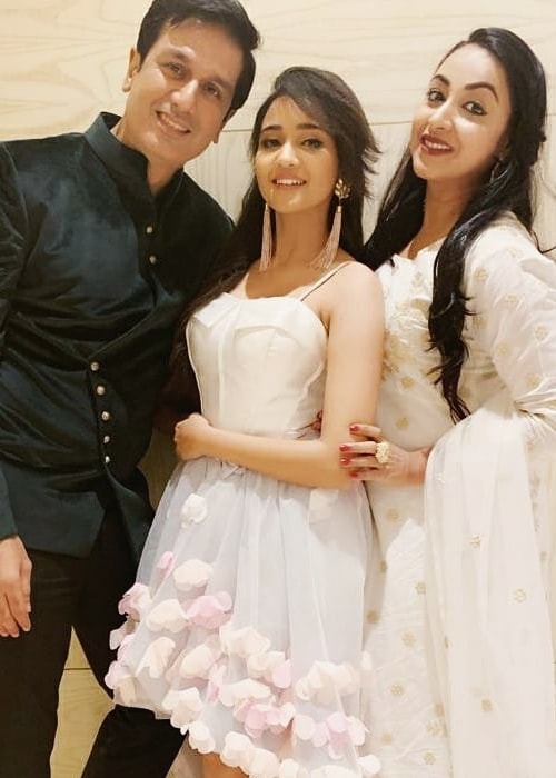 Sachin Khurana as seen in a picture with Ashi Singh and Madhusree Sharma taken in December 2018