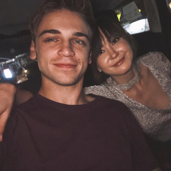 Sean Grandillo in a selfie with his girlfriend Kimiko Glenn in August 2018