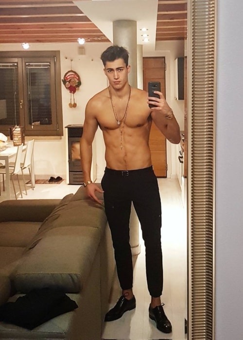 Alessio Pozzi as seen in a shirtless selfie taken in January 2018