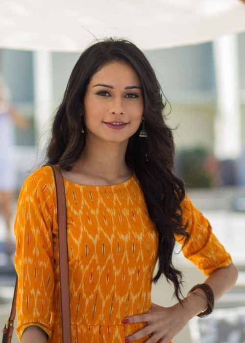 Aneri Vajani Height, Weight, Age, Body Statistics - Healthy Celeb