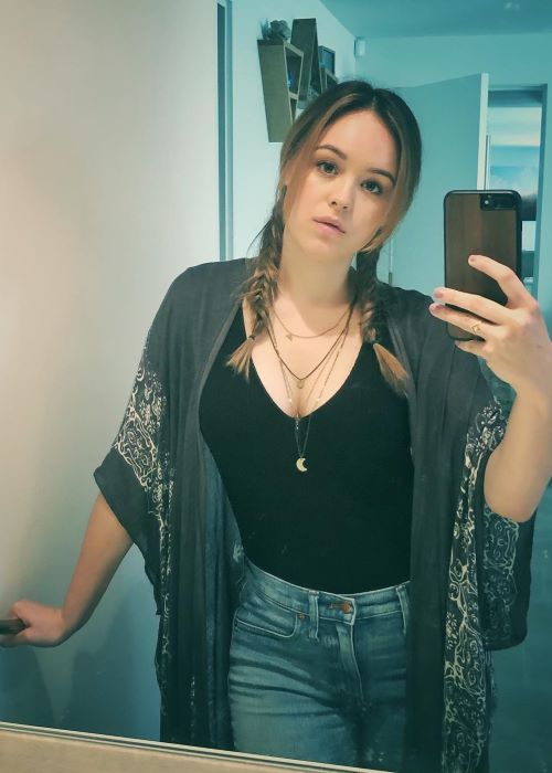 Hayley Orrantia in an Instagram Mirror Selfie in April 2019