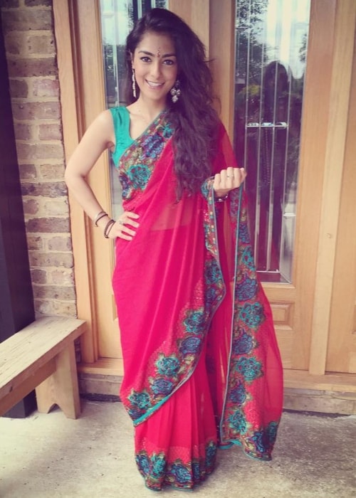 Manpreet Bambra as seen while sporting an ethnic look wearing a saree in October 2015