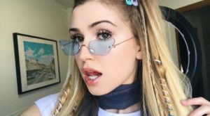 Mia Maples