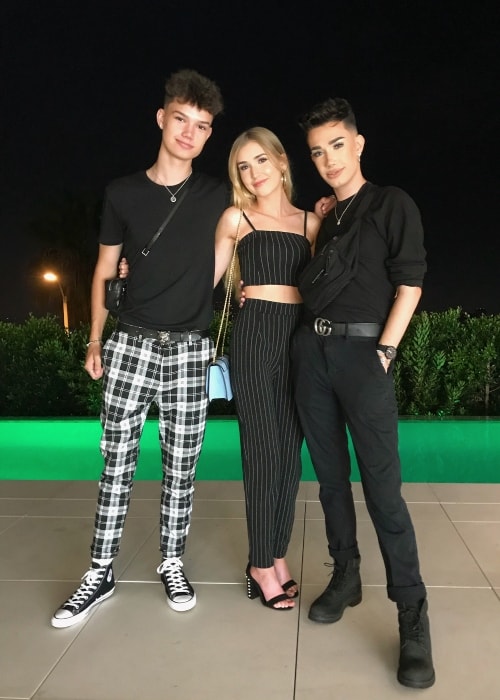 Mia Maples as seen while posing with James Charles (Right) and Ian Jeffrey (Left) in August 2018