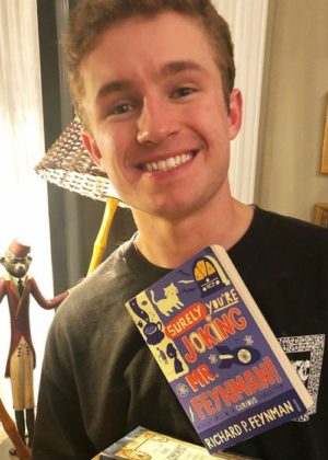Sean Giambrone Height, Weight, Age, Girlfriend, Family, Facts, Biography