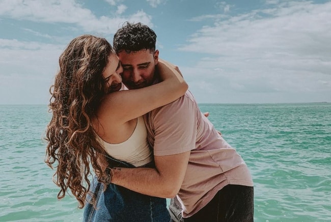 Sofia Conte posing with Eric Alvarez in April 2019