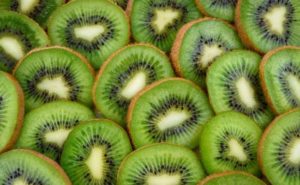 Benefits of Eating Kiwi