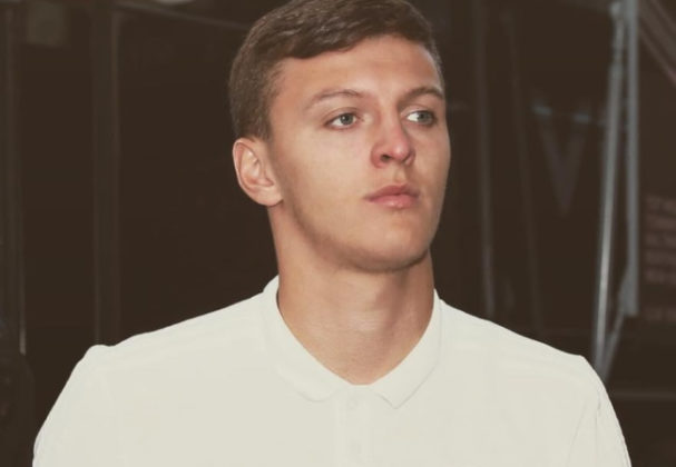 Dael Fry Height, Weight, Age, Girlfriend, Family, Facts, Biography