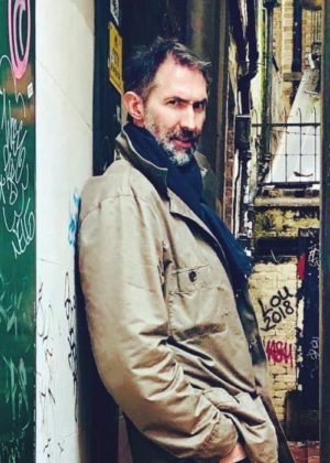 Ian Whyte Height, Weight, Age, Spouse, Family, Facts, Biography