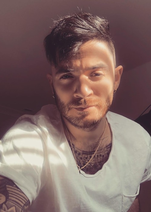 Jon Bellion in a selfie in March 2019