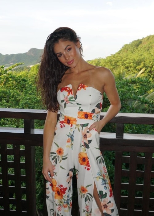 Kayla Fitz as seen while posing in a cute jumpsuit in November 2018