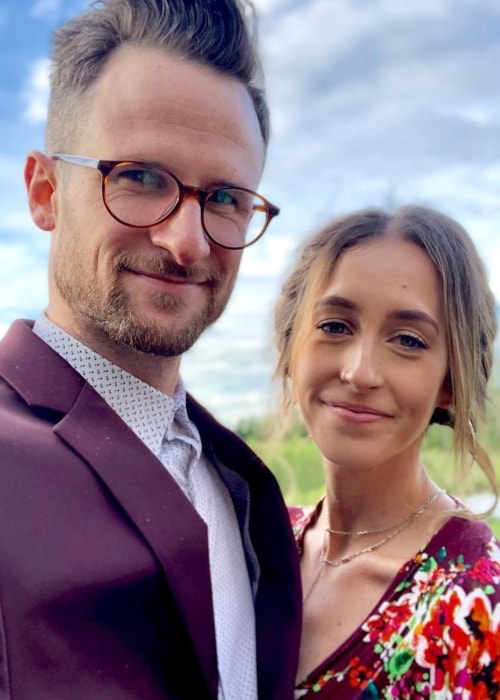 Molt as seen in a selfie with his wife Rachel in April 2019