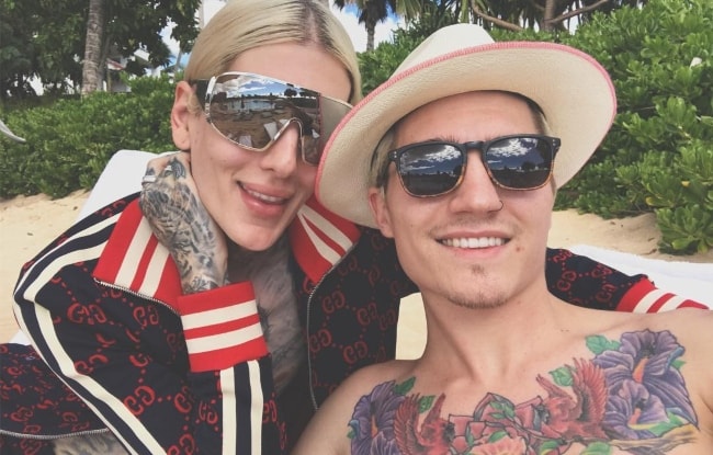 Nathan Schwandt as seen while taking a shirtless Christmas selfie with Jeffree Star in Oahu in December 2017