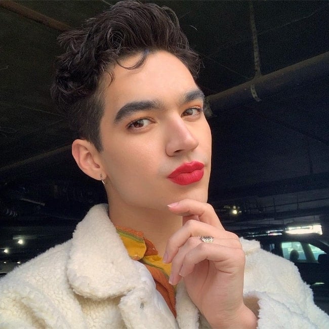 Ben J. Pierce as seen while taking a glammed-up selfie in February 2019
