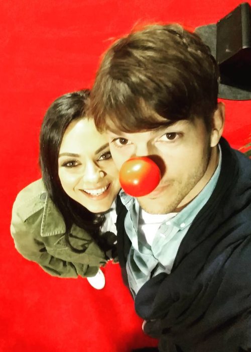 Dimitri Portwood Kutcher's parents, Ashton Kutcher and Mila Kunis in a selfie in May 2016