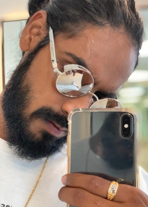 Emiway Bantai in an Instagram selfie as seen in April 2019