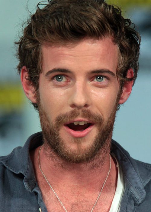 Harry Treadaway speaking at the 2014 San Diego Comic Con International