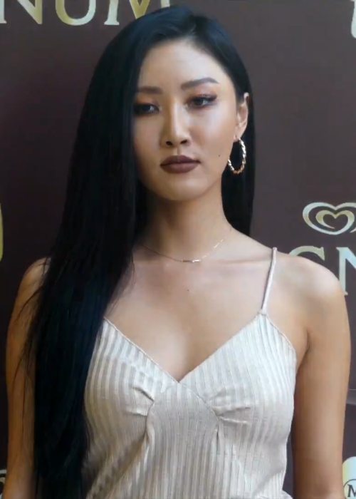 Hwasa at the MAGNUM Ice Cream Pleasure Store opening in June 2018