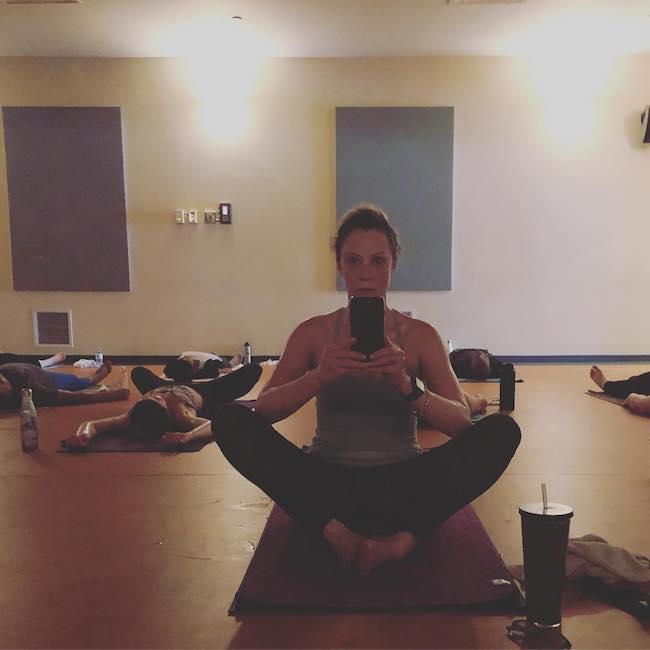 Lauren Holly workout selfie - while doing Bikram yoga in May 2019