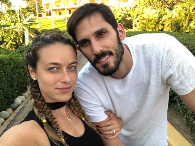 Omri Casspi and Shani Ruderman in a selfie in April 2018