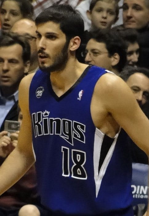 Omri Casspi during a match in March 2009